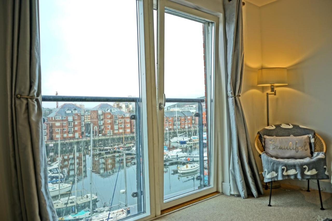 Soak Up The Light At A Soothing, Stylish Apartment In Swansea Marina Exteriér fotografie